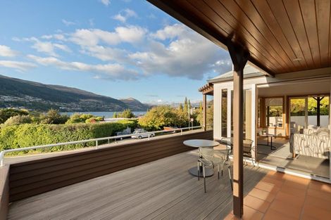 Photo of property in 732 Peninsula Road, Kelvin Heights, Queenstown, 9300