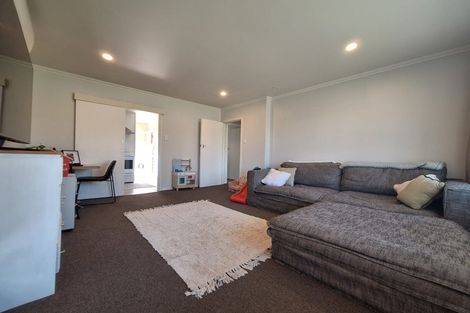 Photo of property in 15 Norma Place, Riverlea, Hamilton, 3216