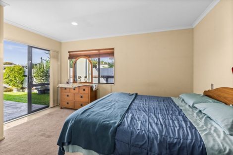 Photo of property in 9a Oxford Street, Taradale, Napier, 4112