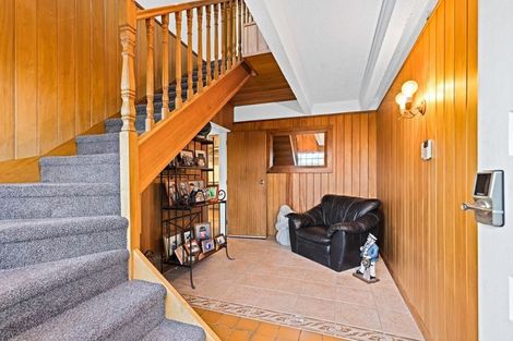 Photo of property in 6 Fayette Place, Te Atatu South, Auckland, 0610