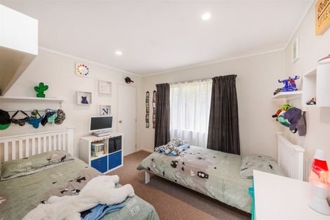 Photo of property in 106 Parnell Heights, Kelvin Grove, Palmerston North, 4414