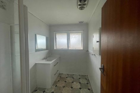 Photo of property in 1/50 Pilkington Road, Panmure, Auckland, 1072