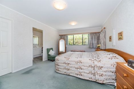 Photo of property in 73a Konini Road, Titirangi, Auckland, 0604