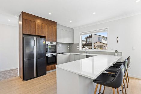 Photo of property in 11 Toanui Road, Hobsonville, Auckland, 0616