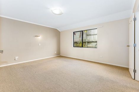 Photo of property in 92 Navigation Drive, Whitby, Porirua, 5024
