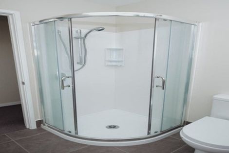 Photo of property in 190 Racecourse Road, Sockburn, Christchurch, 8042