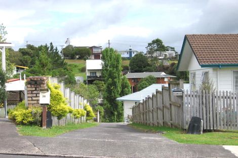 Photo of property in 28 Sungrove Rise, Sunnyvale, Auckland, 0612