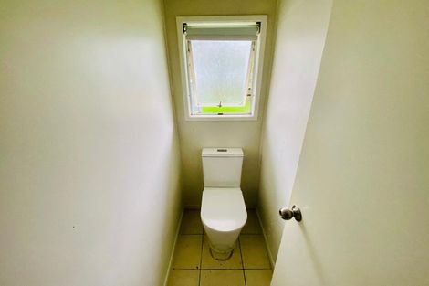 Photo of property in 3 Balmerino Avenue, Red Hill, Papakura, 2110