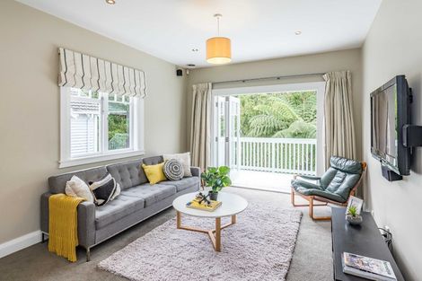 Photo of property in 16 Khandallah Road, Ngaio, Wellington, 6035