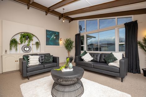 Photo of property in 404 High Street South, Carterton, 5713