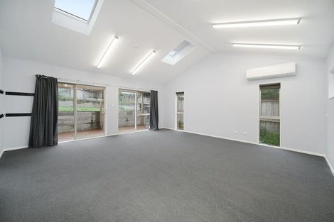 Photo of property in 24 Pooley Street, Pakuranga Heights, Auckland, 2010