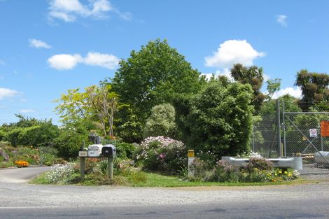Photo of property in 211 Waihoehoe Road, Drury, 2577