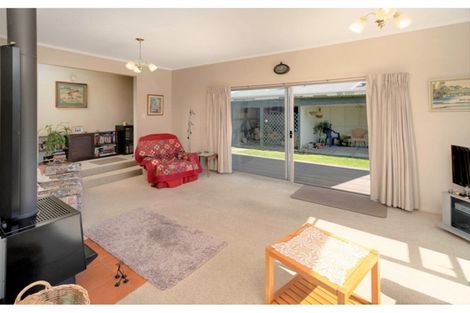 Photo of property in 79 Newnham Street, Rangiora, 7400