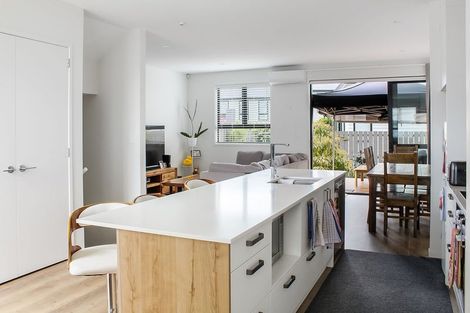 Photo of property in 7 Marsics Street, Glen Innes, Auckland, 1072