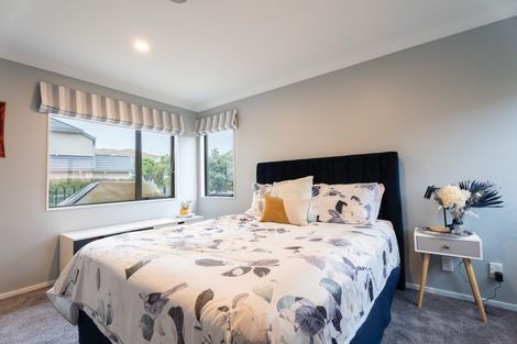 Photo of property in 13 Claverton Grove, Churton Park, Wellington, 6037