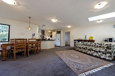 Photo of property in 408 Scenic Drive, Waiatarua, Auckland, 0612