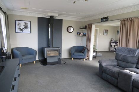Photo of property in 75 Rhodes Street, Waimate, 7924