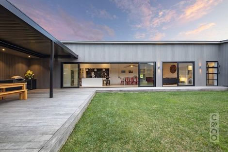 Photo of property in 28 Pohutukawa Parade, Riverhead, 0820