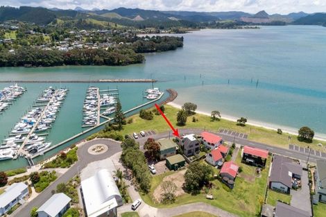 Photo of property in 613c Beach Road, Whangamata, 3620