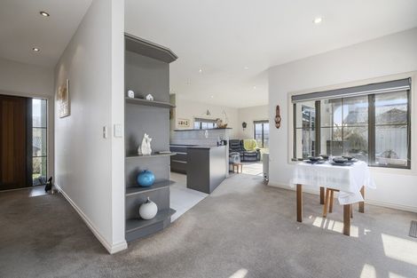 Photo of property in 10 Walnut Grove, Alexandra, 9320