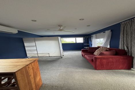 Photo of property in 8 Bury Grove, Strathmore Park, Wellington, 6022