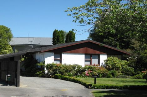 Photo of property in 24 Elwyn Place, Avonhead, Christchurch, 8042