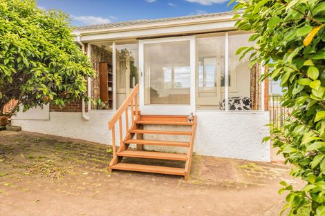 Photo of property in 42 Young Street, Morrinsville, 3300