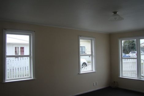 Photo of property in 3d Fulton Crescent, Otara, Auckland, 2023