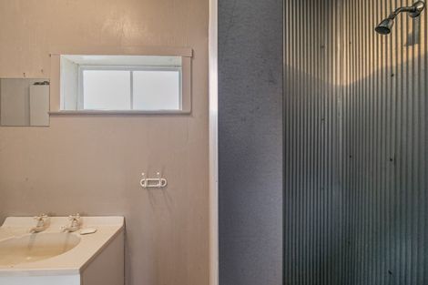 Photo of property in 182 Muhunoa West Road, Ohau, Levin, 5570