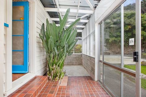 Photo of property in 4 Dover Road, Wainuiomata, Lower Hutt, 5014