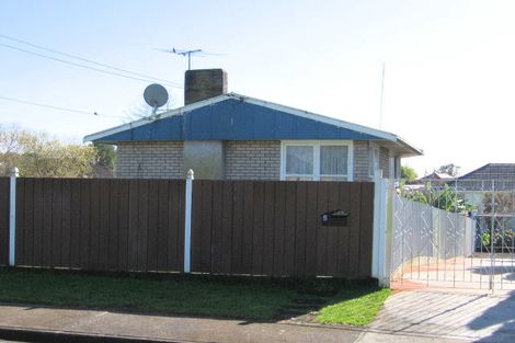 Photo of property in 5 Crown Crescent, Otara, Auckland, 2023