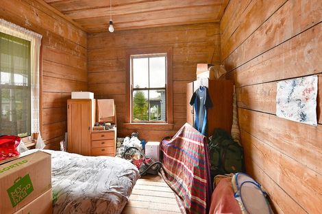 Photo of property in 14 Puriri Street, Helensville, 0800