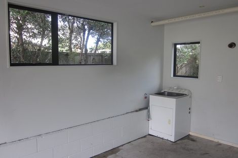 Photo of property in 30a Bowes Crescent, Strathmore Park, Wellington, 6022