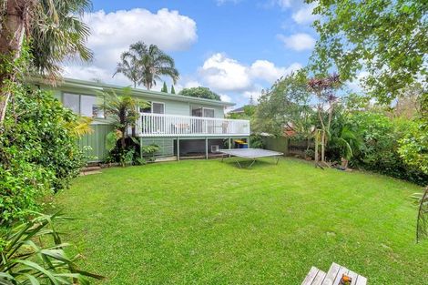 Photo of property in 44a Riserra Drive, Ranui, Auckland, 0612