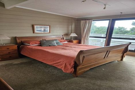 Photo of property in 34 Harbour View Road, Leigh, 0985