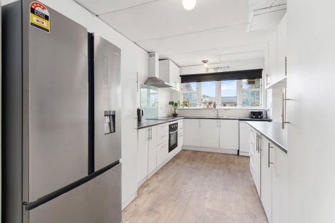 Photo of property in 75 Victoria Street, Carterton, 5713