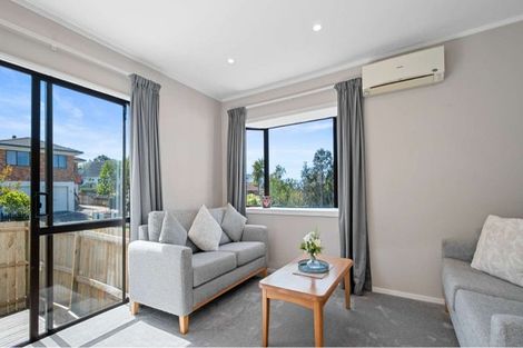 Photo of property in 1/17 Sturm Avenue, Massey, Auckland, 0614