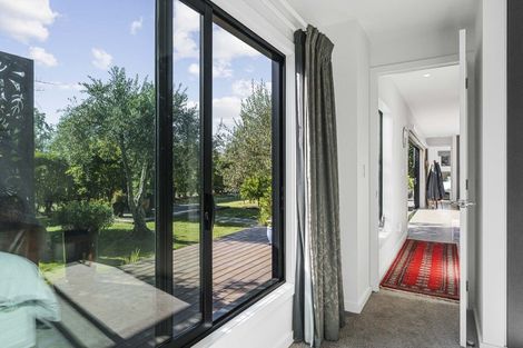 Photo of property in 2 Burgundy Drive, Martinborough, 5711