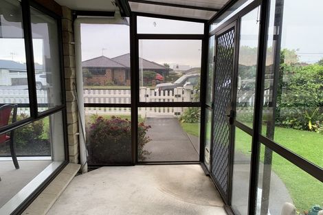 Photo of property in 124 Winchester Street, Levin, 5510