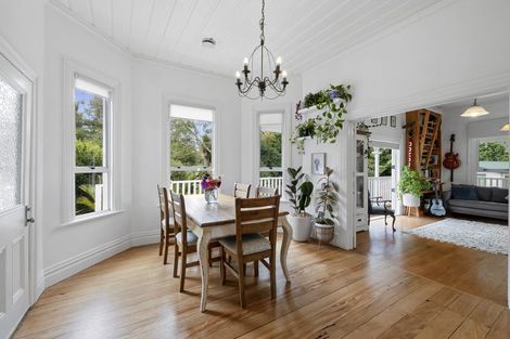 Photo of property in 160a Frankley Road, Frankleigh Park, New Plymouth, 4310