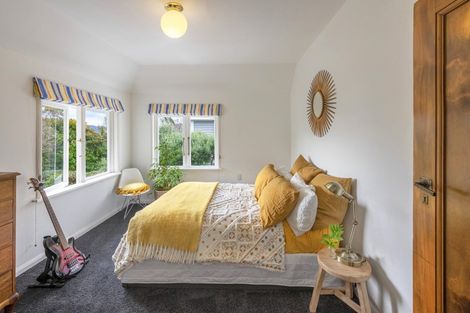 Photo of property in 130 Karori Road, Karori, Wellington, 6012