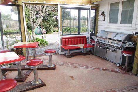 Photo of property in 302 Pages Road, Wainoni, Christchurch, 8061