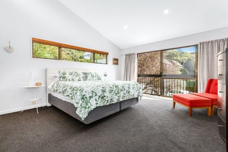 Photo of property in 3 Oak Avenue, Paremata, Porirua, 5024