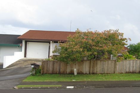 Photo of property in 1/2 Pounamu Place, Shelly Park, Auckland, 2014