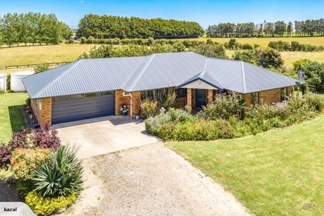 Photo of property in 415 Makirikiri Road, Marton, 4789