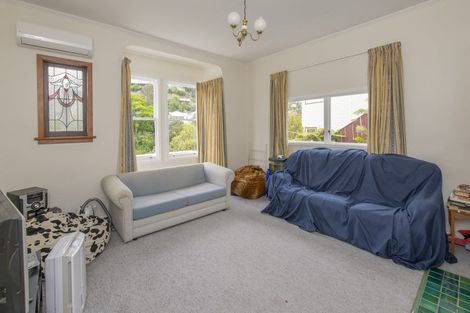 Photo of property in 140 Glenmore Street, Northland, Wellington, 6012