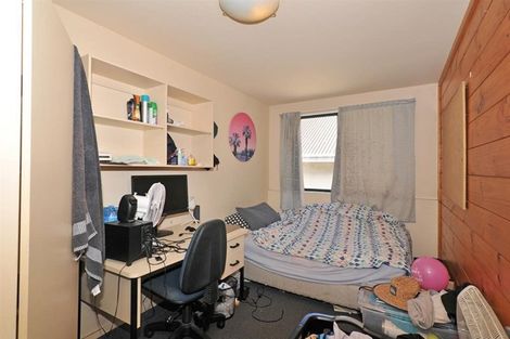 Photo of property in Te Awhina Apartments, 17/22 Sussex Street, Mount Cook, Wellington, 6021