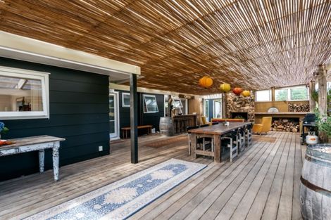 Photo of property in 68 Onetangi Road, Waiheke Island, 1971