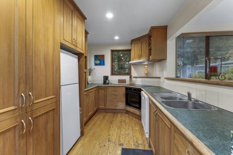 Photo of property in 22a Evergreen Place, Sunshine Bay, Queenstown, 9300