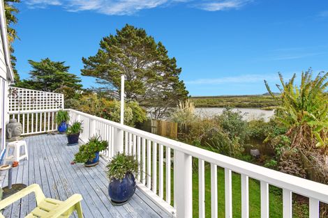 Photo of property in 20 Rukumoana Place, Clendon Park, Auckland, 2103